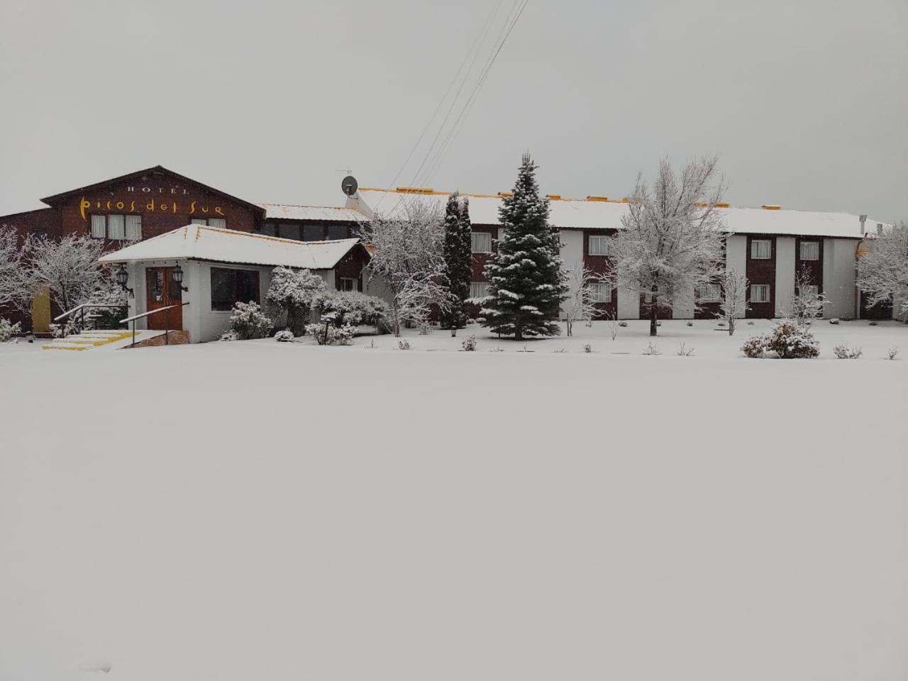 Hotel Picos Del Sur El Calafate Exterior foto